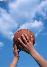 詹姆斯：终场哨响比赛才算真正结束 我们整个过程保持了镇静